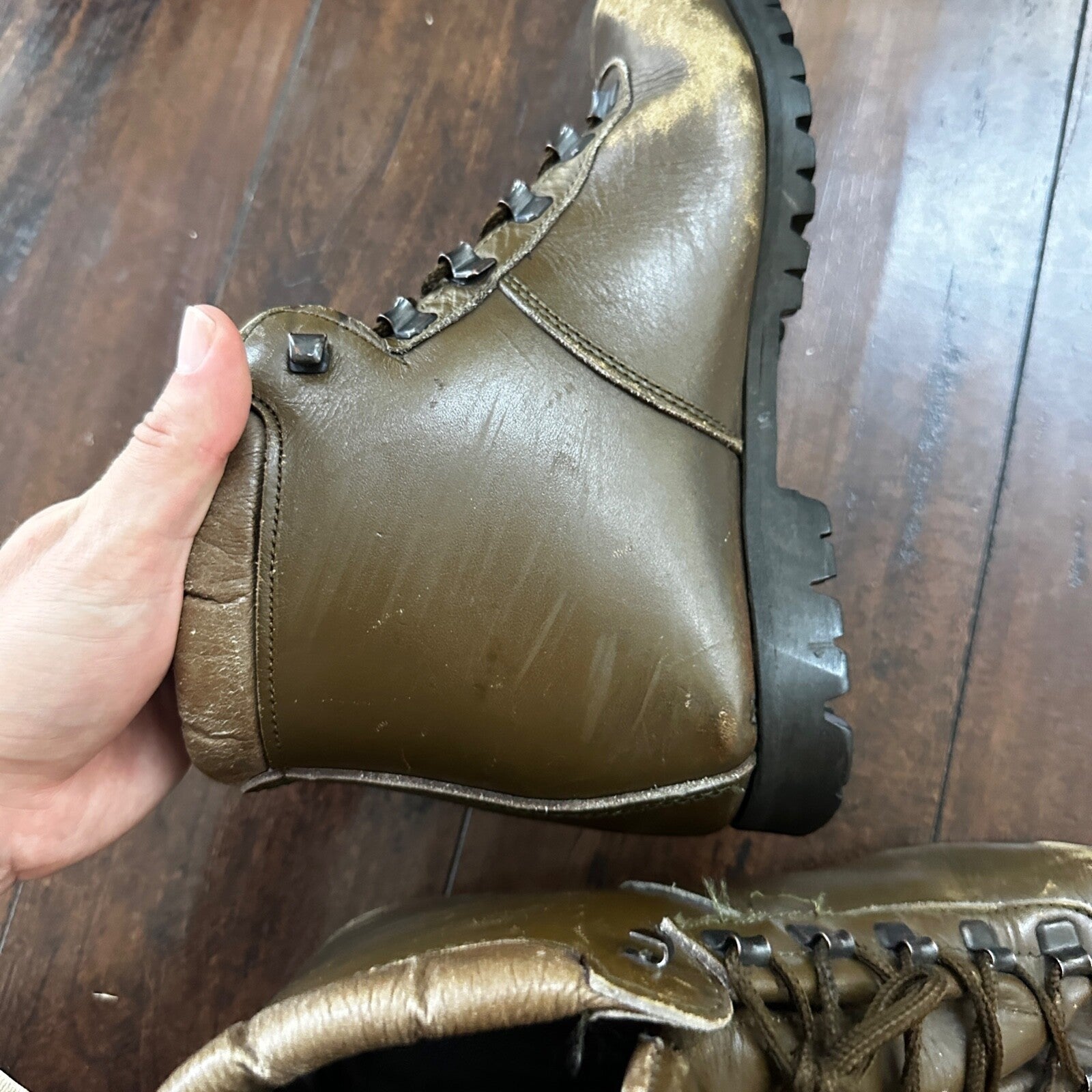 VTG Dunham Men’s 7? Tyrolean Mountain Hiking Boots Vibram Sole Italy