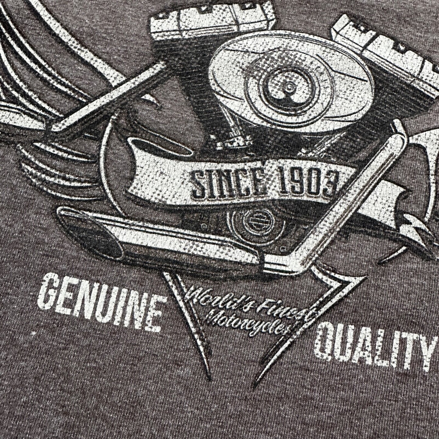 Harley Davidson USA Motorcycle Vintage Style T Shirt Kauai Hawaii Skulls