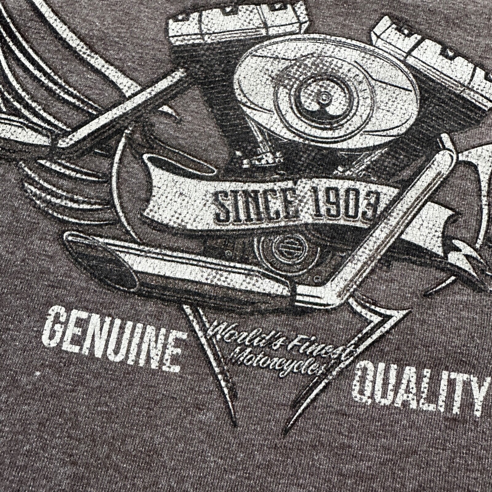 Harley Davidson USA Motorcycle Vintage Style T Shirt Kauai Hawaii Skulls