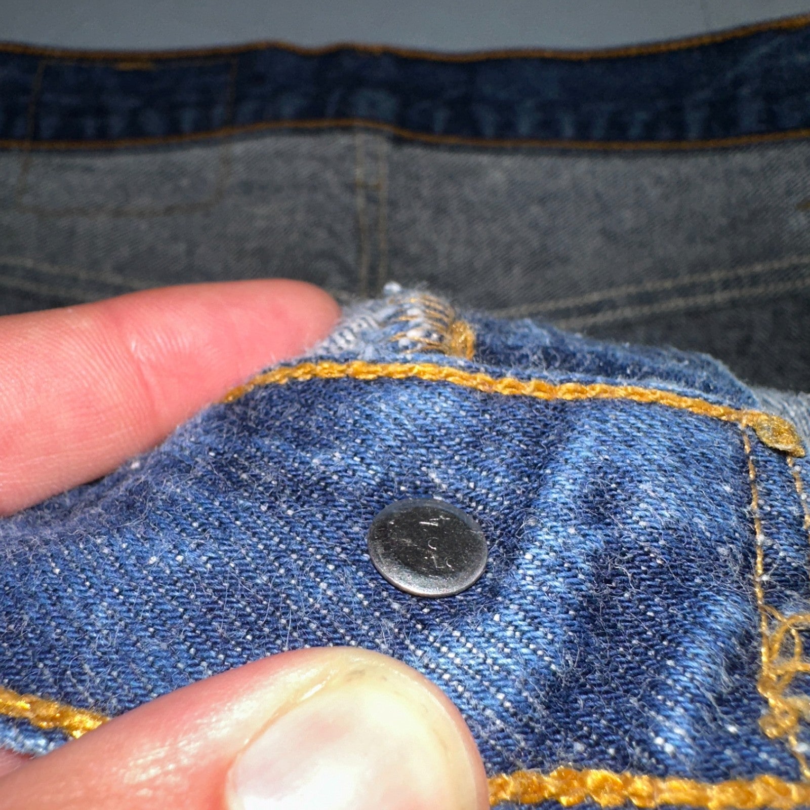 Levis 501 Vintage 90s USA XX Straight Leg Jeans Blue Med Wash 44x32 Act 40x29