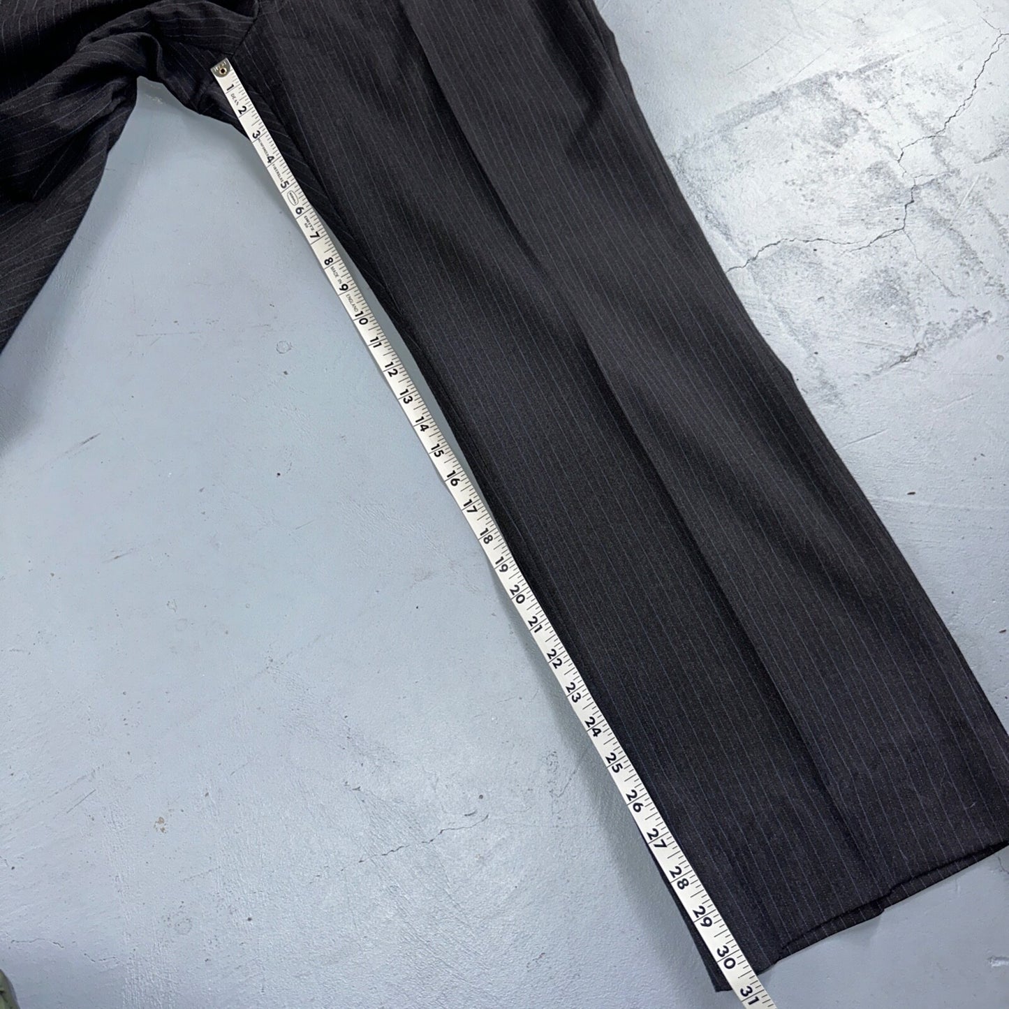 VTG Botany 500 Couture 42 USA MADE 2Pc Black/Gray Pinstriped Wool Suit