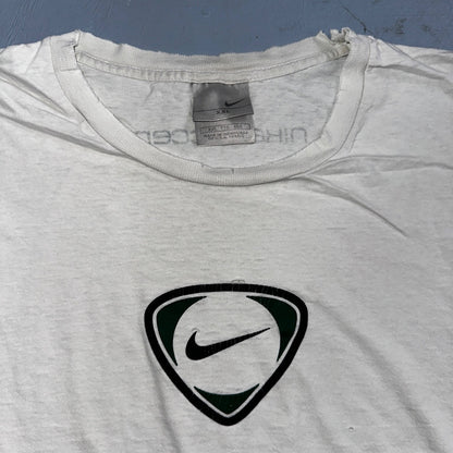 Nike Soccer Y2K Thrashed White VTG T Shirt 2000s Futbal Sports Gym Running