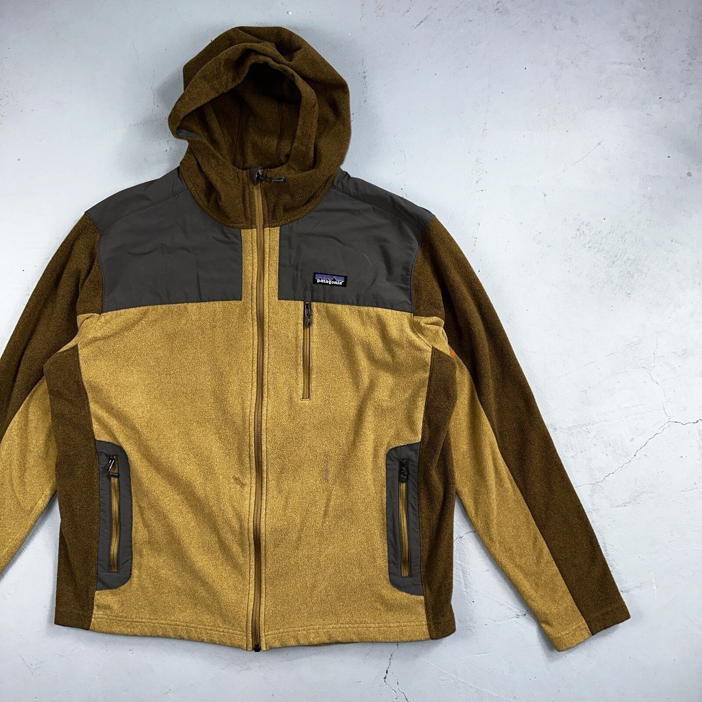 Patagonia Jacket Men's XL Tan Cedars Fleece Zip Chest Pocket Zipper Damaged