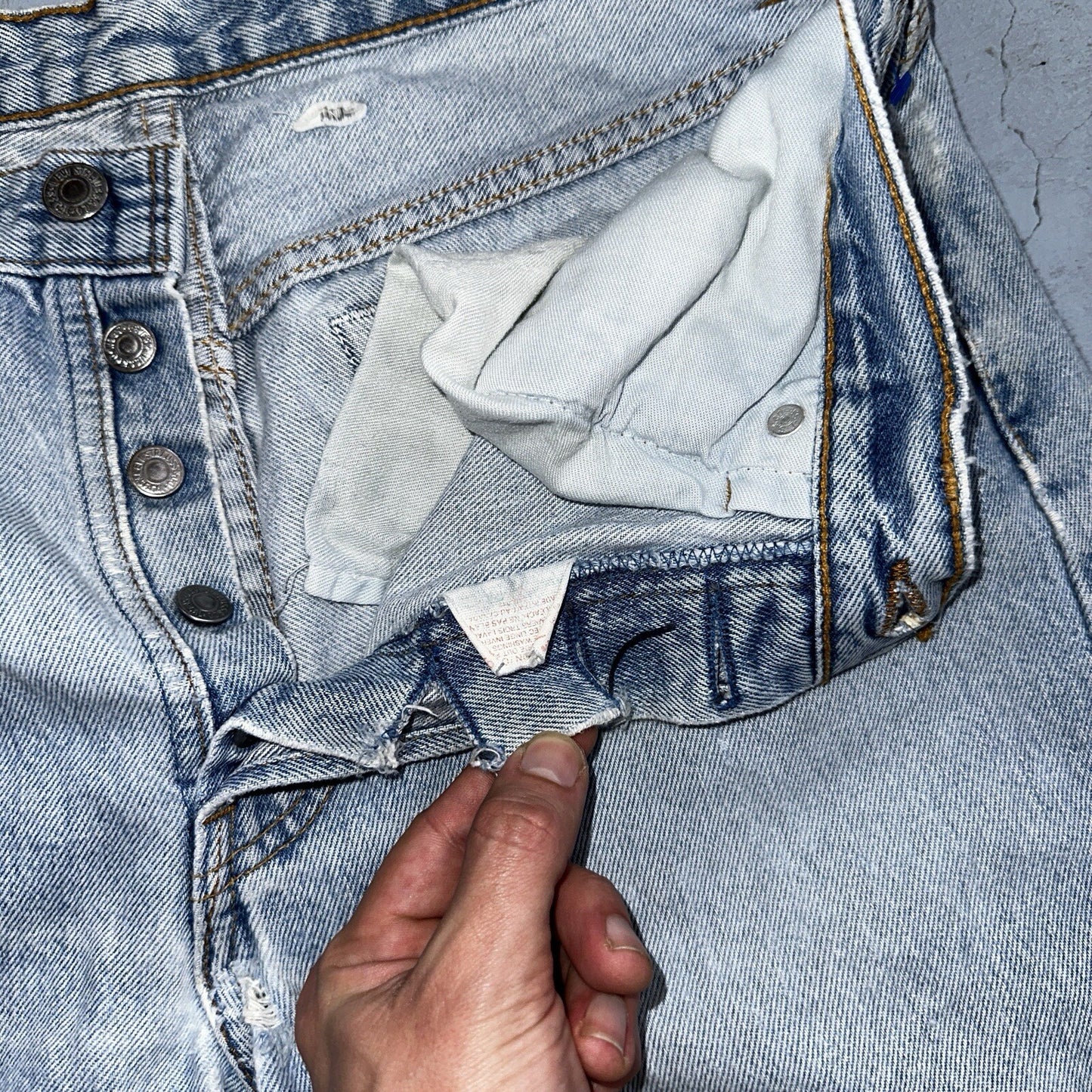 Levis 501 Vintage 90s Straight Leg Jeans 32x30 80s Light Wash Act 28x30 Thrashed