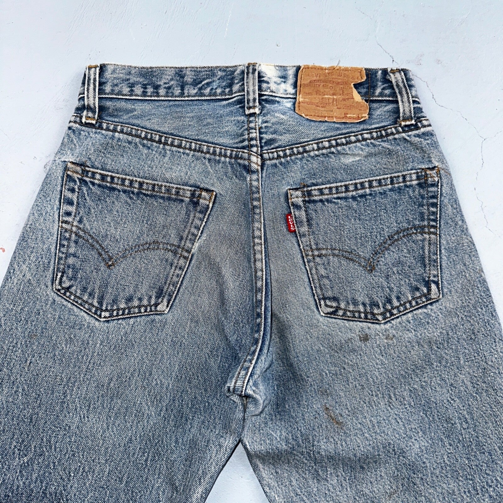 Levis 501 Vintage 80s Redline Selvedge USA XX Jeans Med Wash 28x34 Act 26x30