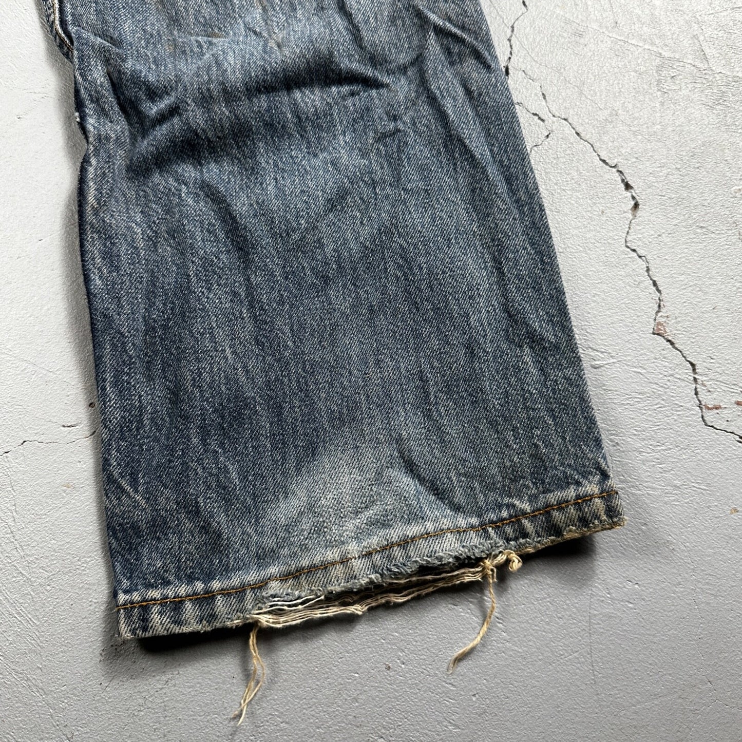 Levis 501 Vintage 90s UK XX Straight Leg Jeans 36x32 Blue Med Wash Act 33x30