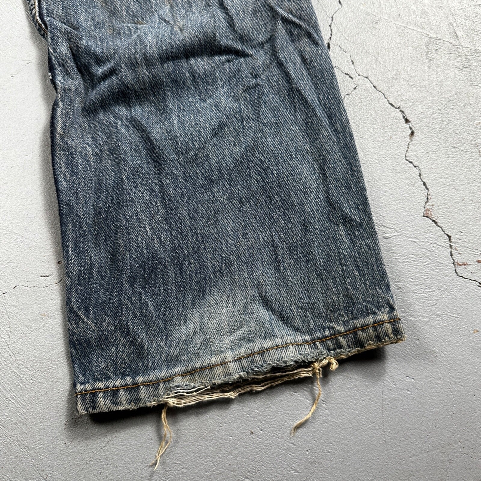 Levis 501 Vintage 90s UK XX Straight Leg Jeans 36x32 Blue Med Wash Act 33x30