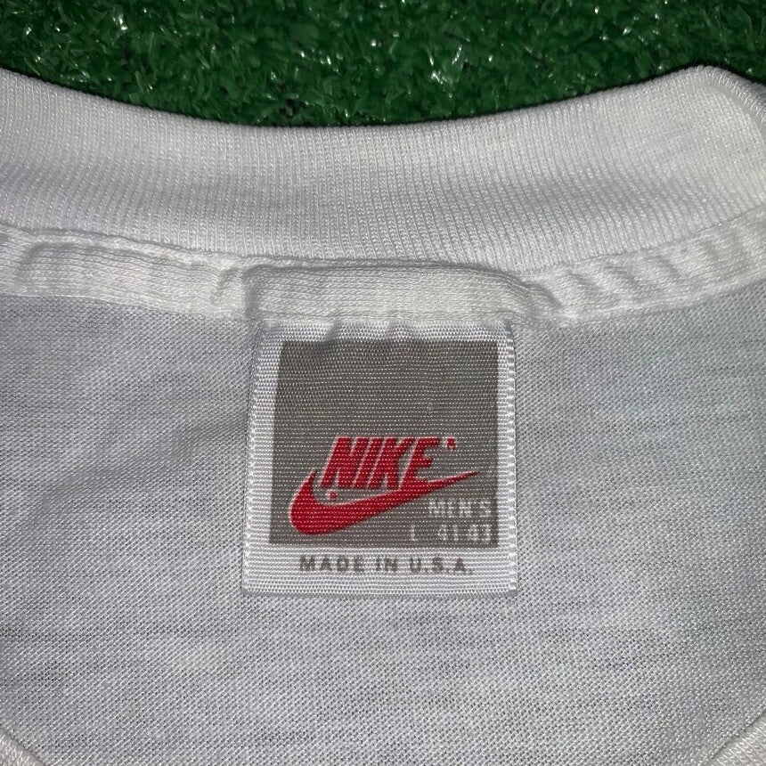 Nike Vintage T Shirt USA Rare Basic Swoosh Football Sports Running Raiders Basic