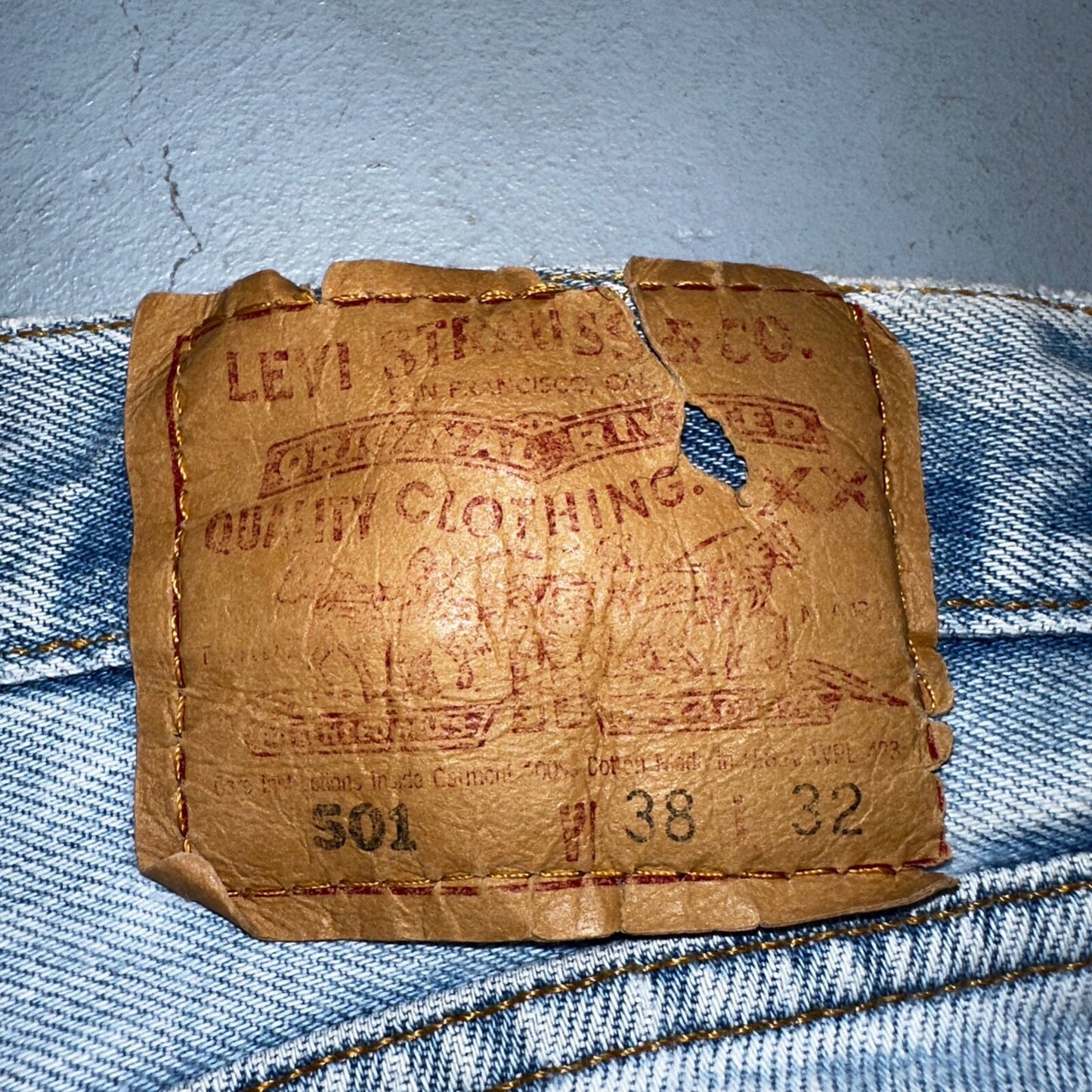 Levis 501 Vintage 90s USA XX Straight Leg Jeans Blue Light Wash 38x32 Act 37x31