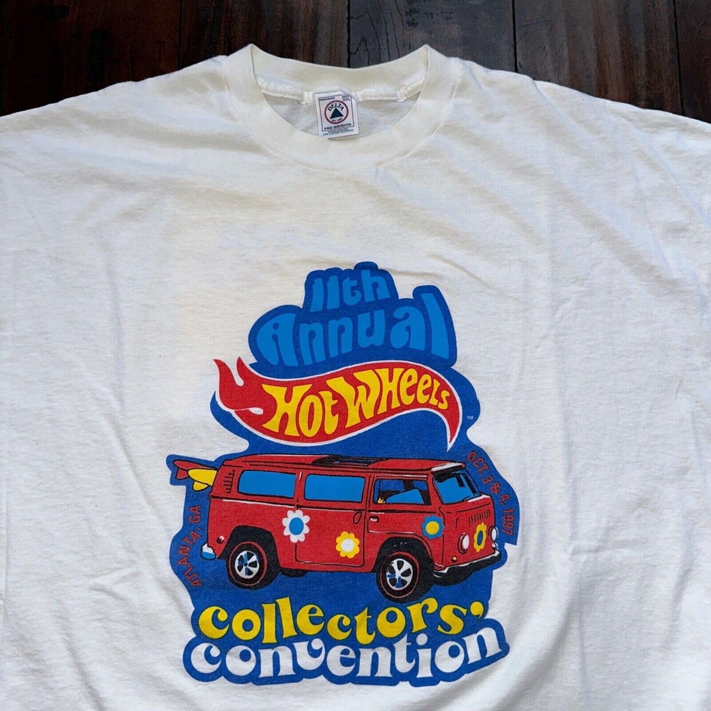 Hot Wheels RARE Beach Van Cruiser Vintage T Shirt Collectors Convention 90s