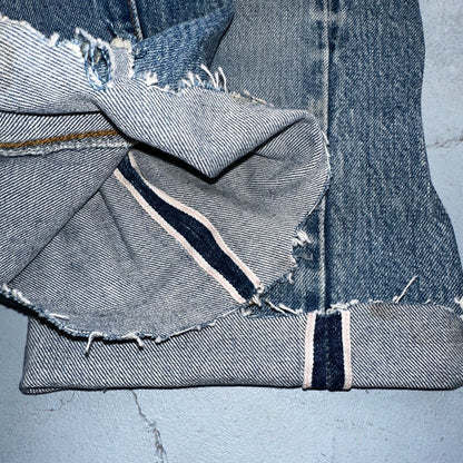 Levis 501 Vintage 80s Redline Selvedge USA XX Jeans Light Wash Capri Act 30x25