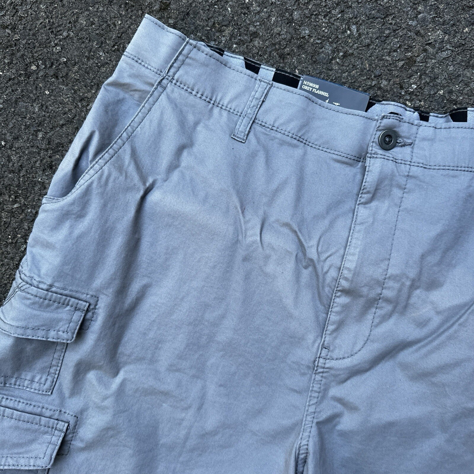 Iron Co. Men's NWT 38 Comfort Waistband Regular Fit Stretch Cargo Short