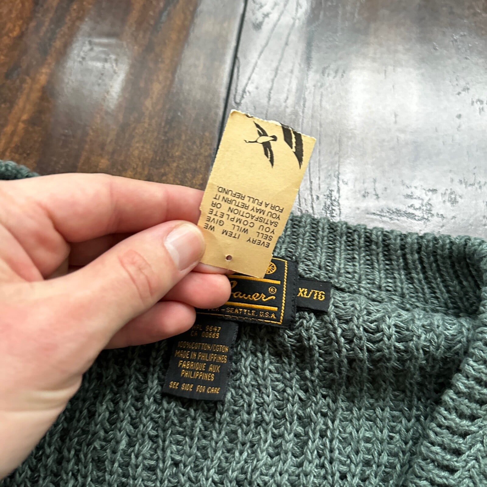 VTG Eddie Bauer Chunky Outdoor Green Knit Sweater M 90s Preppy Cardigan V Neck