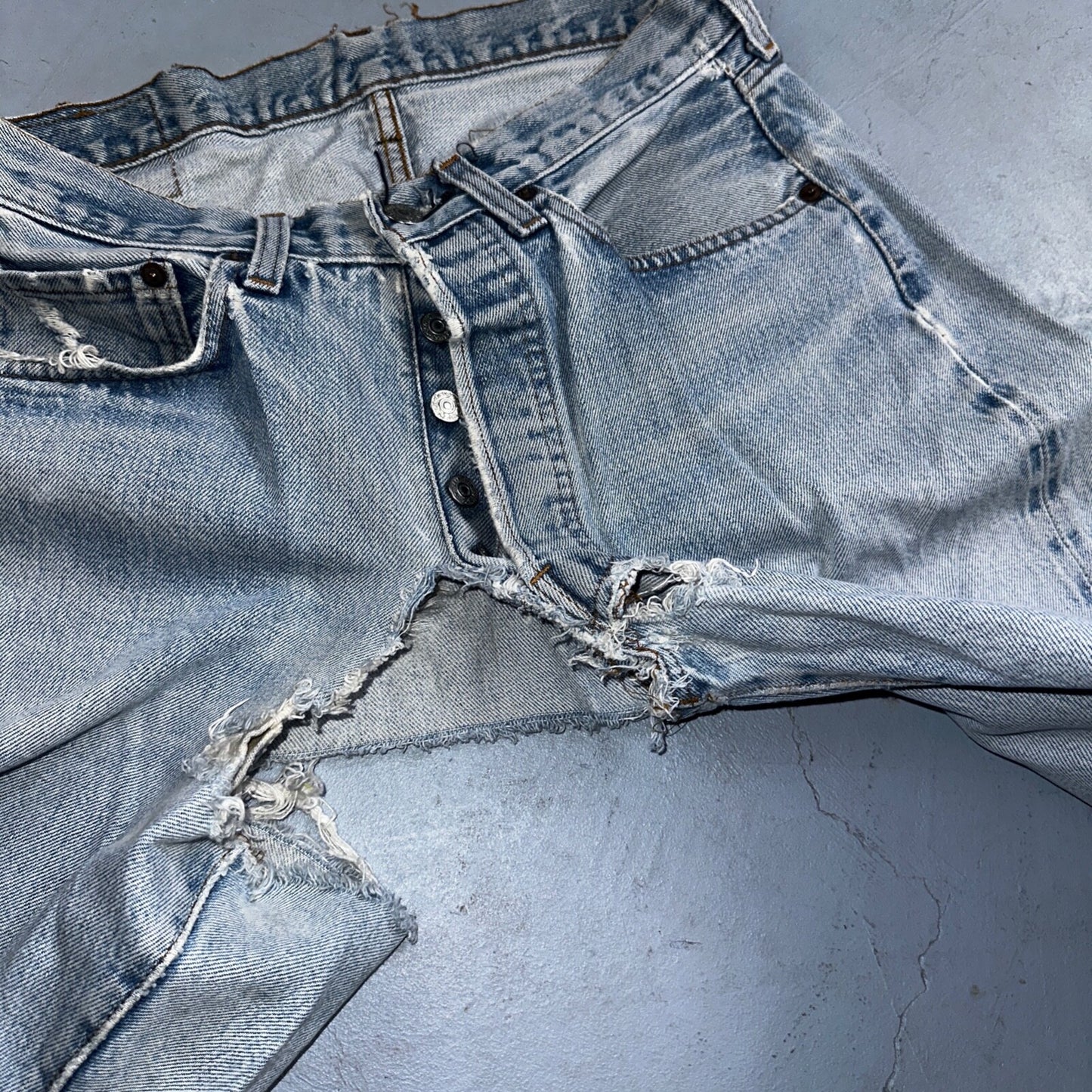 Levis 501 Vintage 80s Redline Selvedge USA XX Jeans Light Wash 30x38 Act 28x33