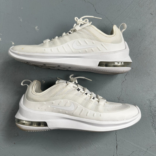 Nike Air Max Axis White Sneakers Women's Size 9 Running AA2168-100