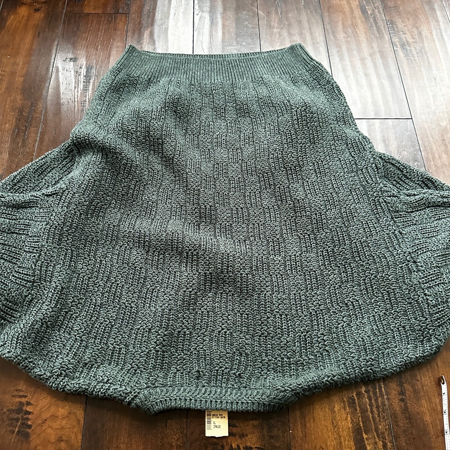 VTG Eddie Bauer Chunky Outdoor Green Knit Sweater M 90s Preppy Cardigan V Neck