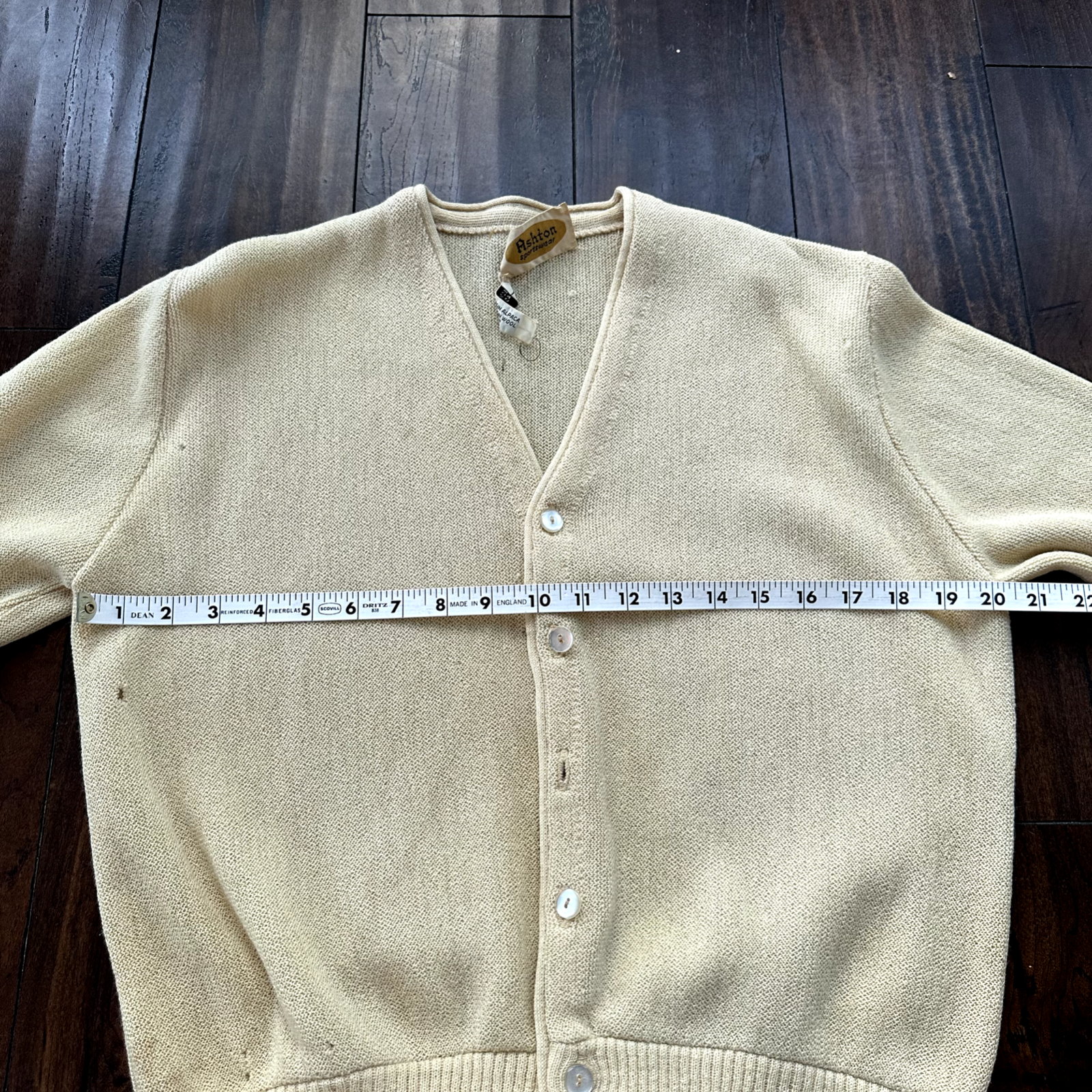 VTG 60s 70s Cardigan Sweater Alpaca Wool Kurt Cobain Cream Yellow Winter Cool