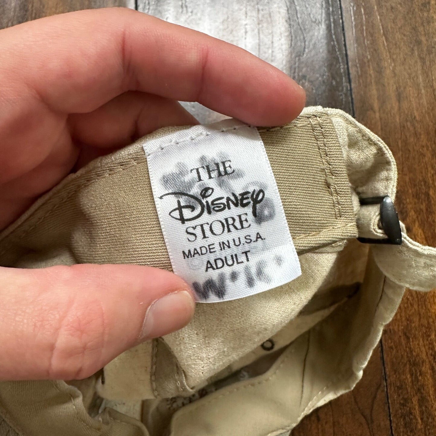 Disney Winnie Pooh and Friends Piglet VTG Hat Cap Snapback 90s USA Beige