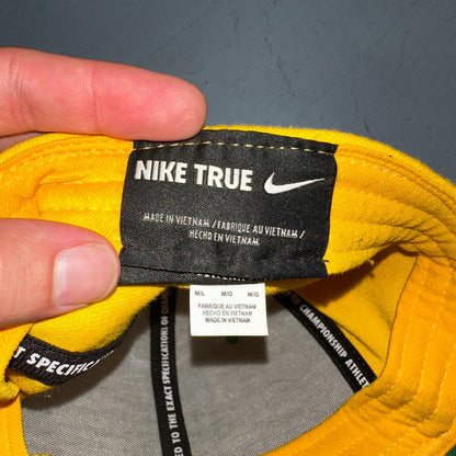 Nike True University of Oregon Hat UO Fitted Yellow Green Baseball Cap Ducks M/L
