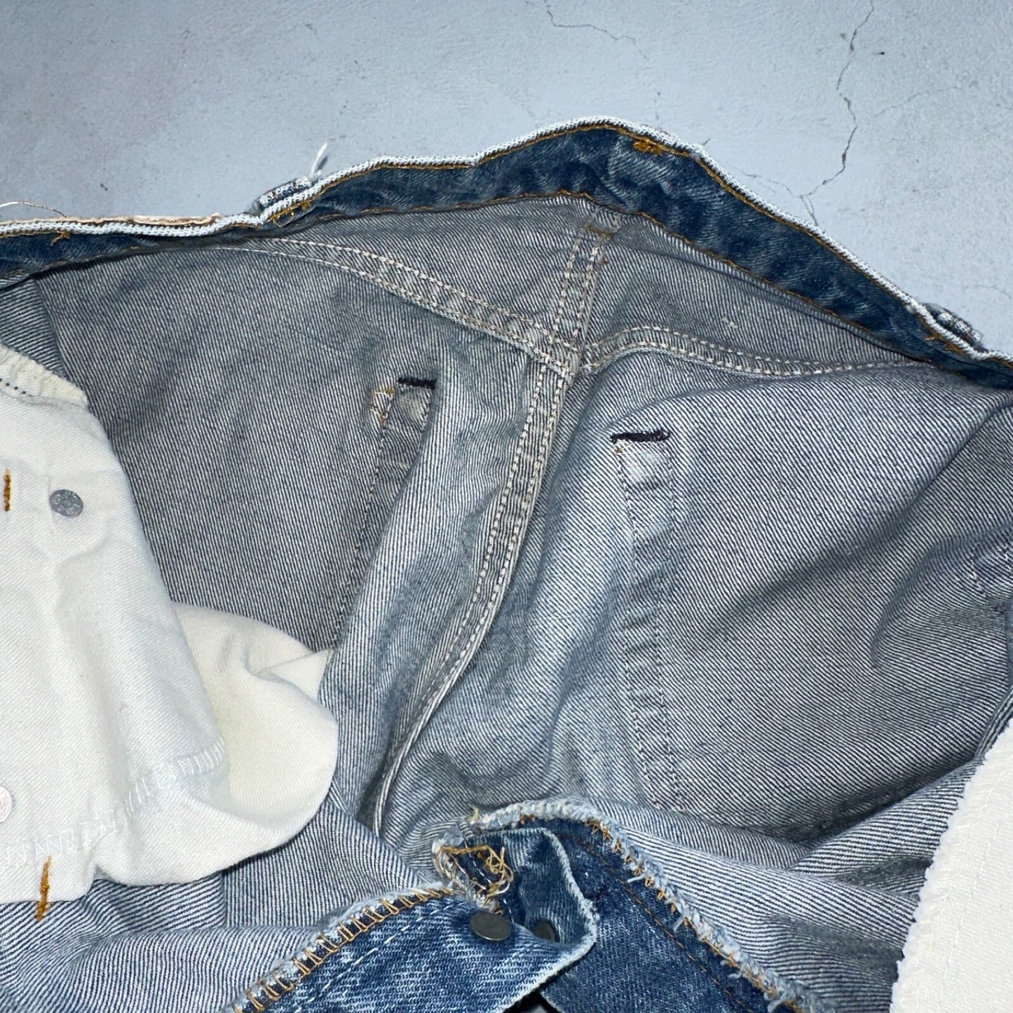 Levis 501 Vintage 80s USA XX Straight Leg Jeans Blue 20502 Paint 34x32 Act 32x30