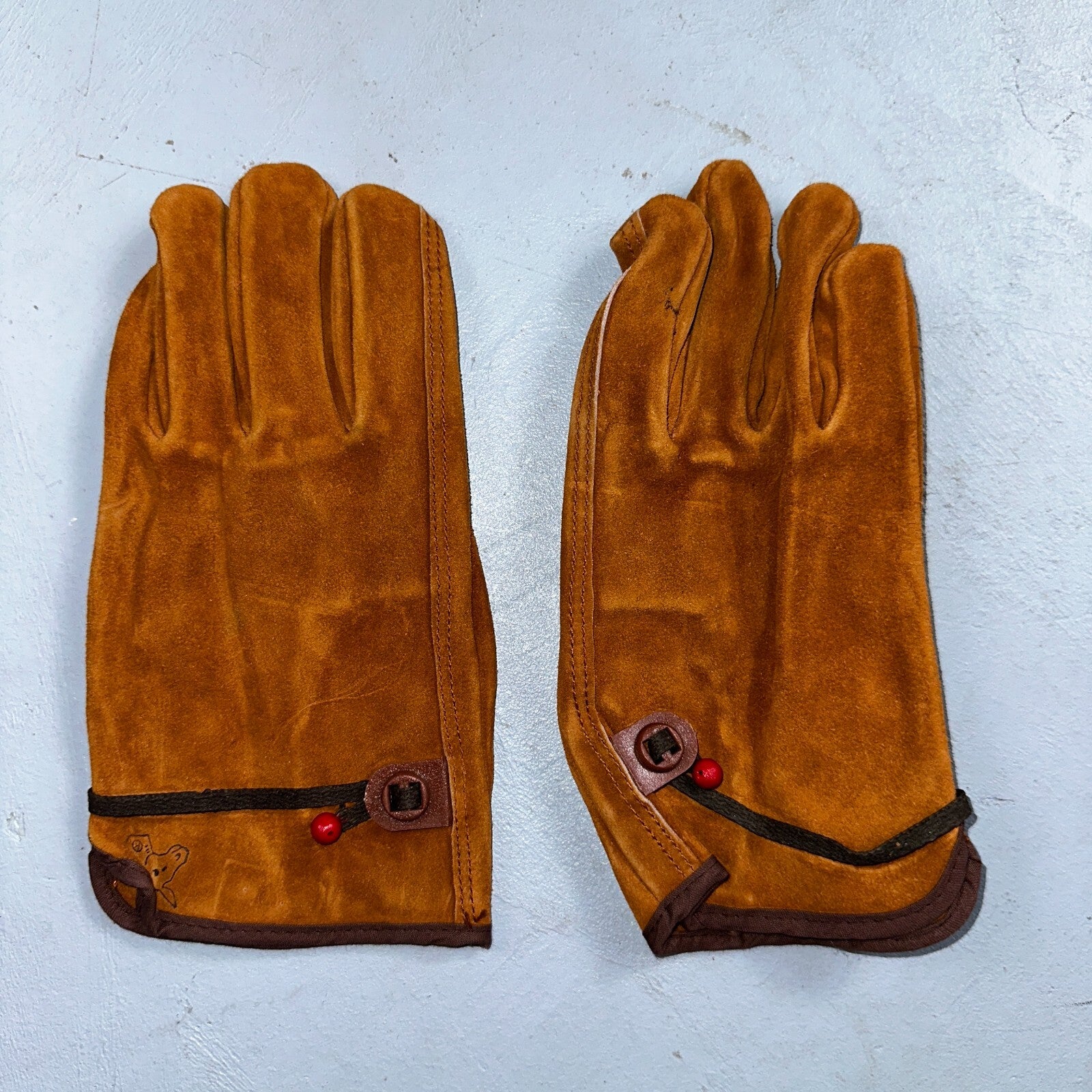 Vtg Wells Lamont Cowhide Genuine Suede Leather Gloves Size Medium USA