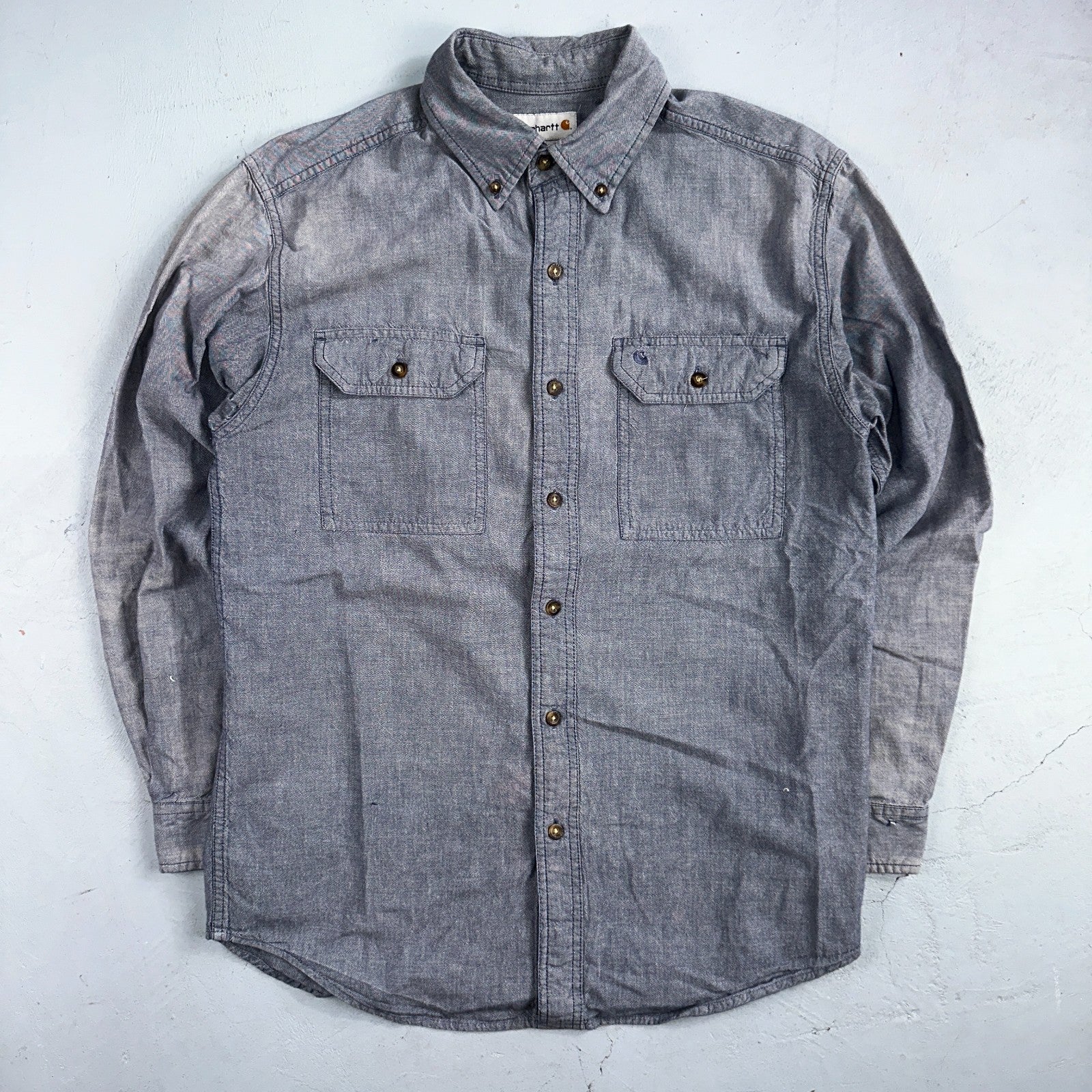 Carhartt Shirt Mens M Blue Chambray Relaxed Fit Button Up Work Adult Workwear