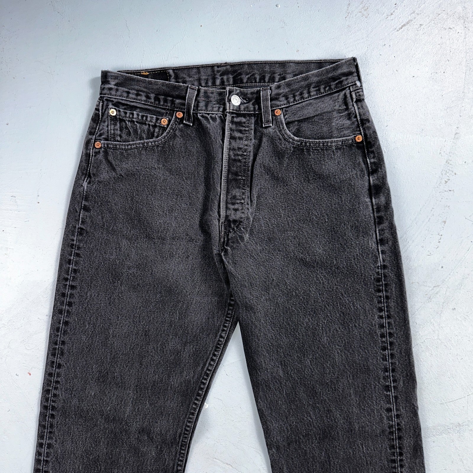 Levis 501 Vintage 80s USA XX Straight Leg Jeans Black Light Wash 33x34 Act 31x32