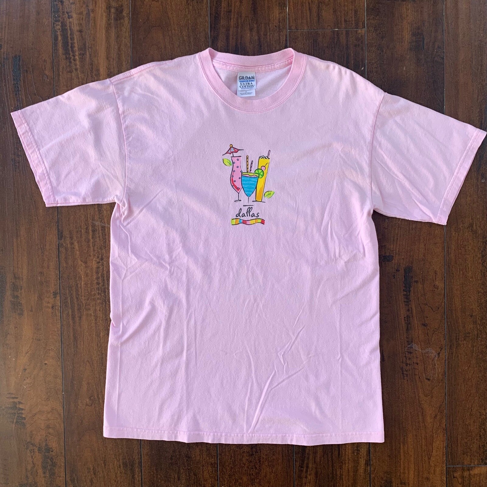 Dallas Texas Vintage T Shirt Drinks Alcohol Summer Beach Relax Vibe Hot Pink 90s