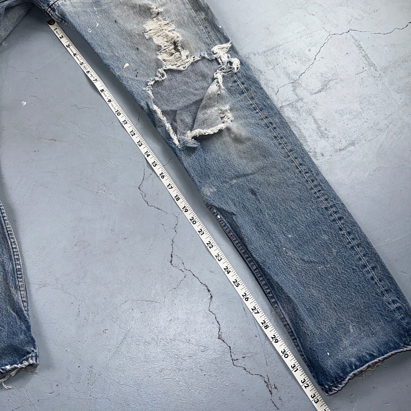 Levis 501 Vintage 80s USA XX Straight Leg Jeans Blue Thrashed 33x38 Act 31x33