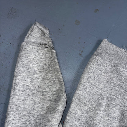 Disney Mickey Mouse VTG Disneyland Gray Fleece Sweatshirt Size XL Thrashed