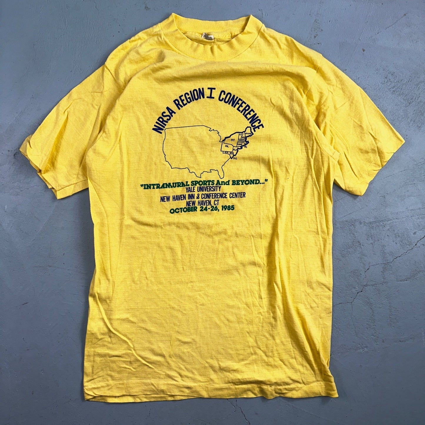Yale University 1985 NIRSA VTG T Shirt Yellow Screen Stars New York East Coast
