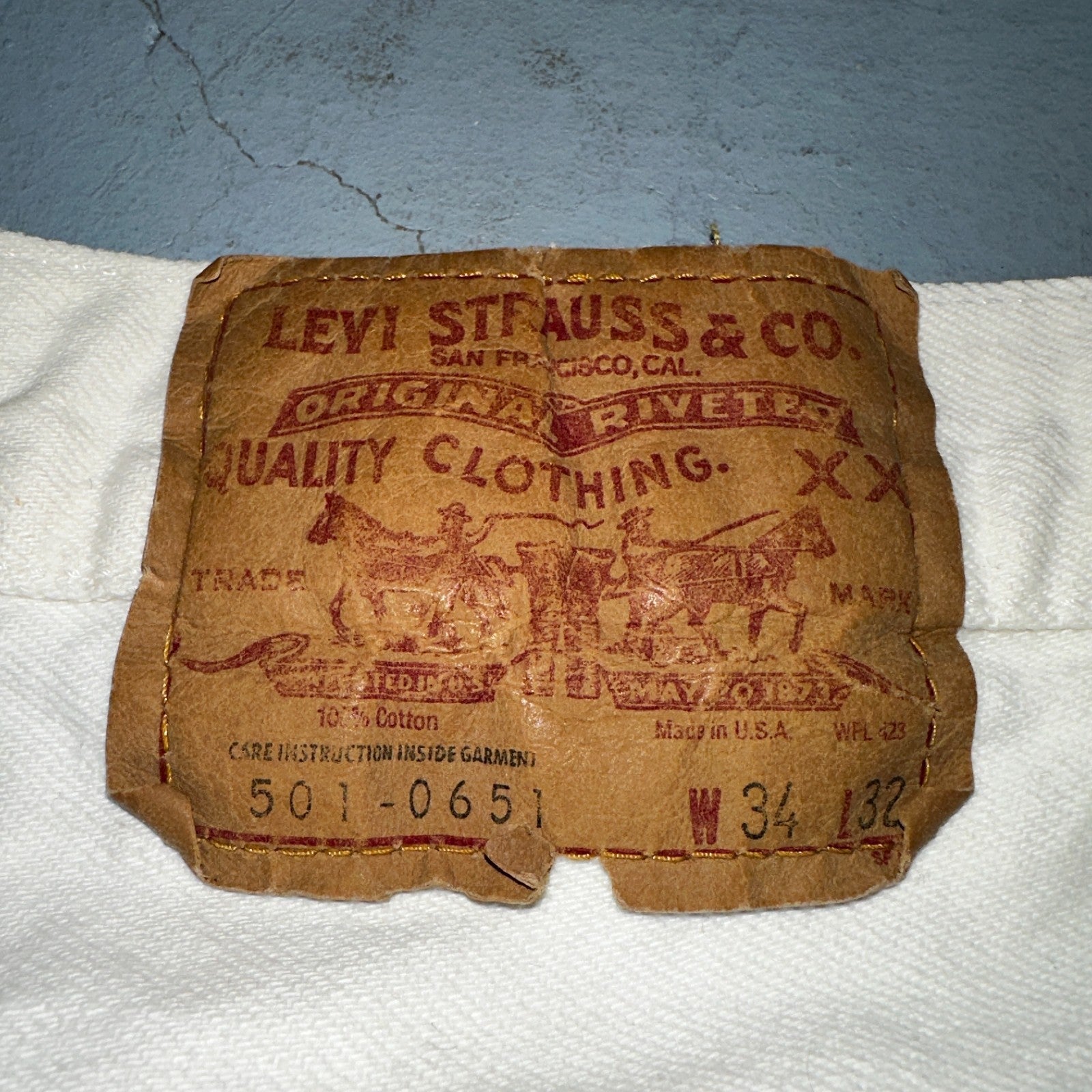 Levis 501 Vintage 80s USA XX Straight Leg Jeans White Light Wash 34x32 Act 31x31