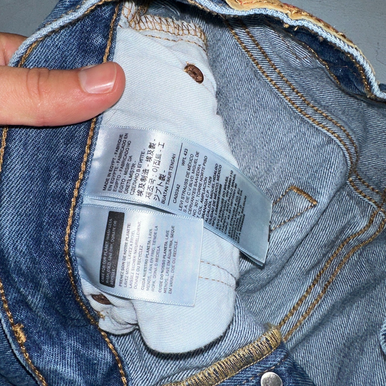 Levis 501 Vintage Y2K XX Straight Leg Jeans 32x32 Med Wash 2000s Act 32x31