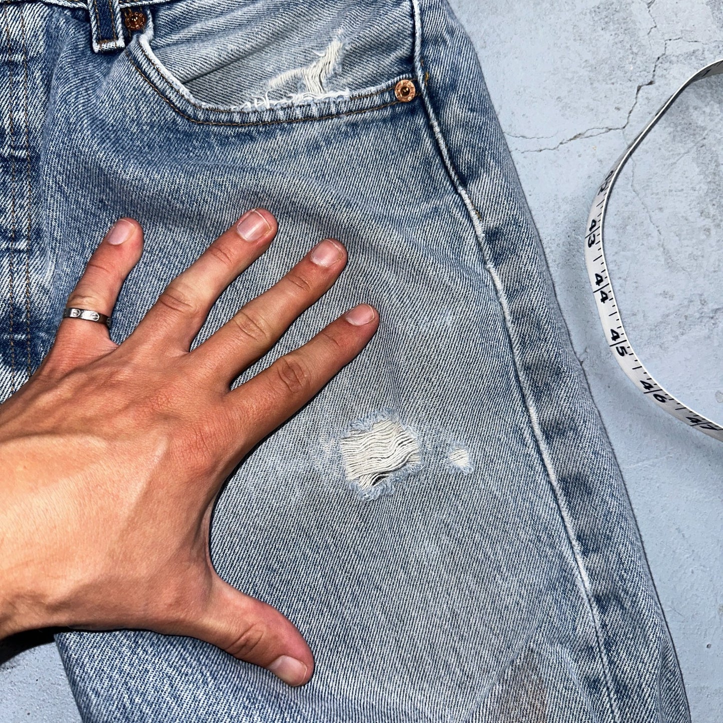 Levis 501 Vintage 90s Mexico Straight Leg Jeans Blue Light Wash 33x36 Act 31x31