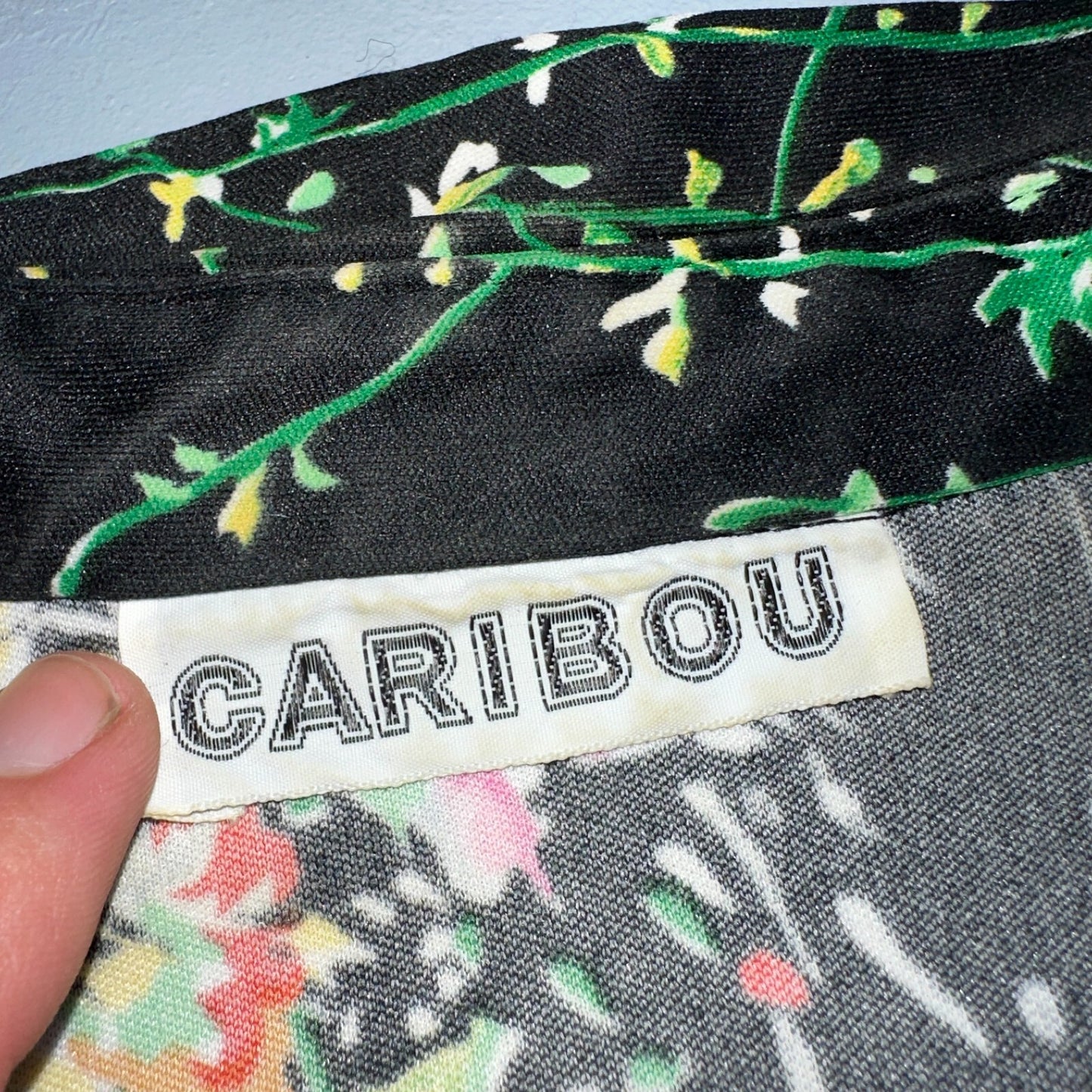 Caribou Made In USA Floral Print Shirt Button Down V Neck Women’s Vintage 1970s