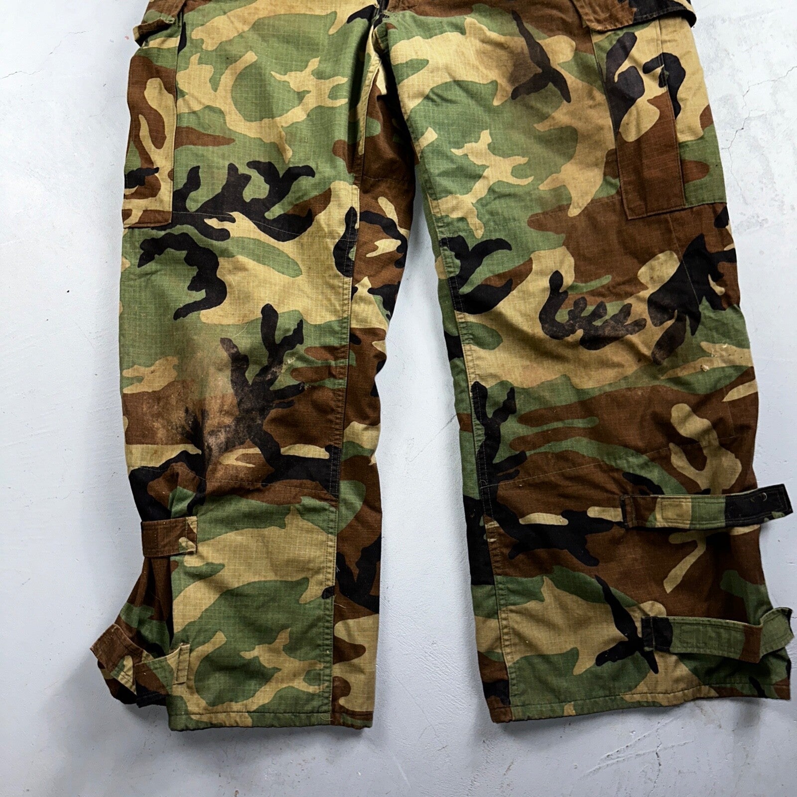 US Army Air Overgarment Chemical Protective Trousers Woodland Camouflage Large