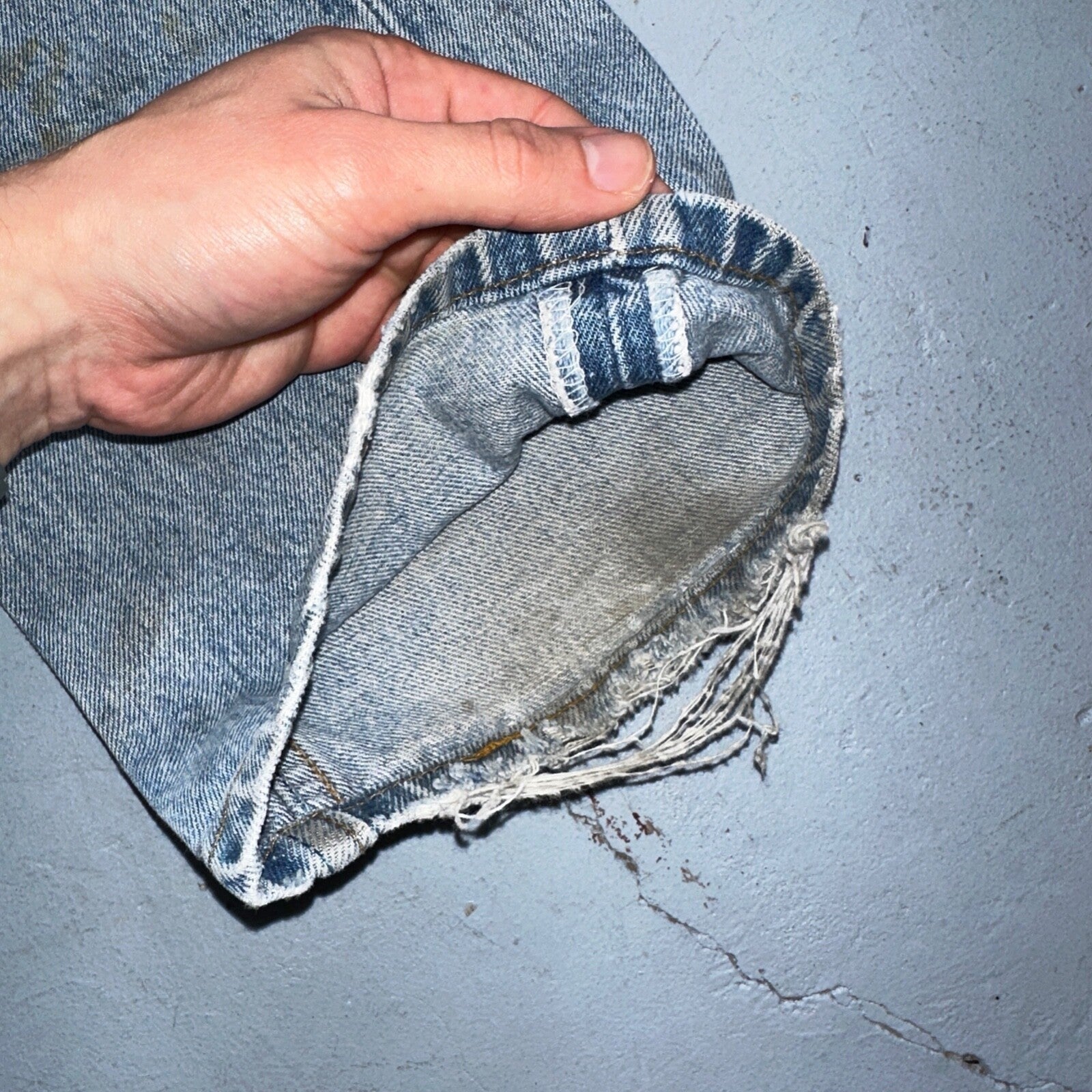 Levis 501 Vintage 90s USA XX Straight Leg Jeans Blue Thrashed 34x34 Act 33x32