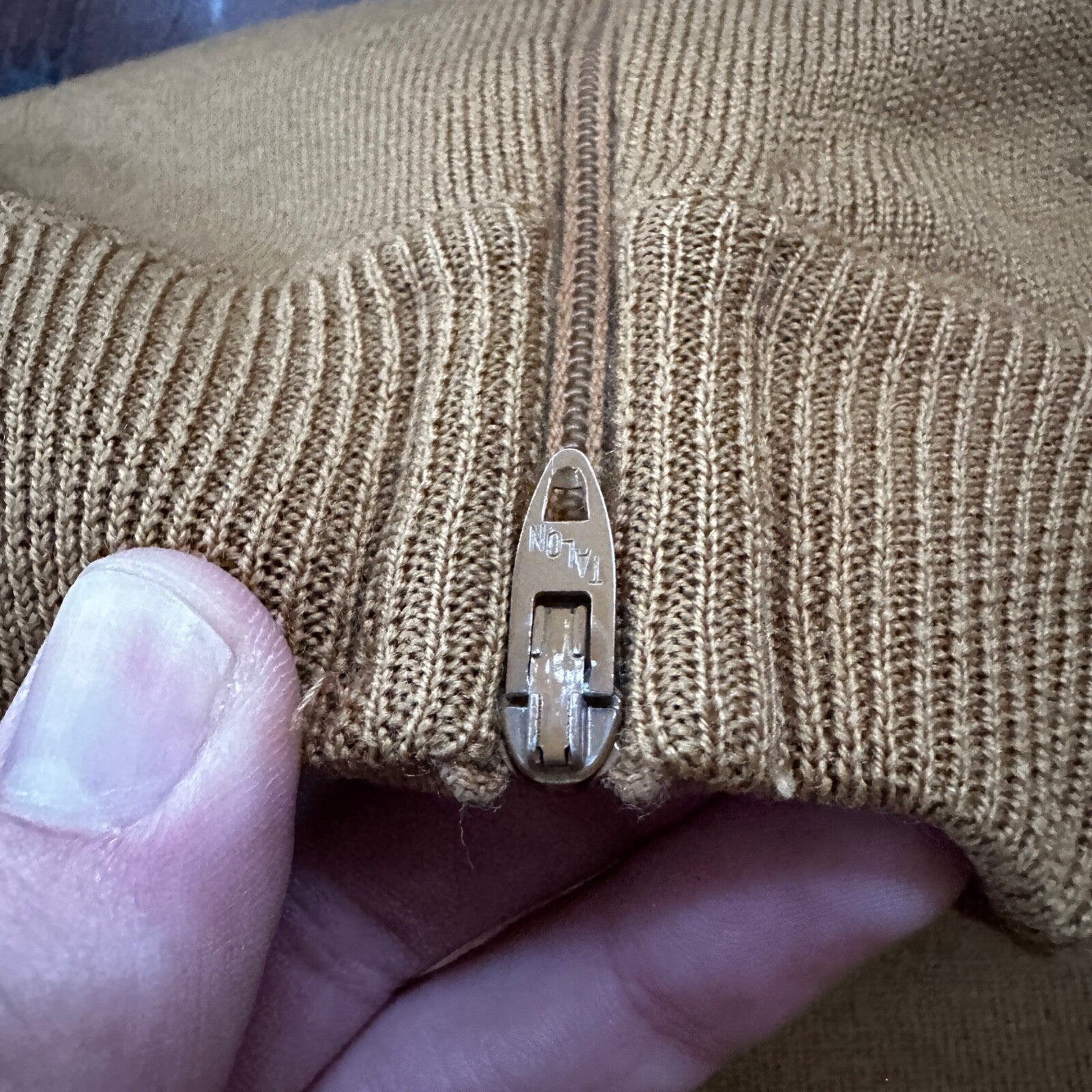 VTG 60s Pendleton Women’s Brown Pullover Sweater Long Sleeve Virgin Wool Size 36