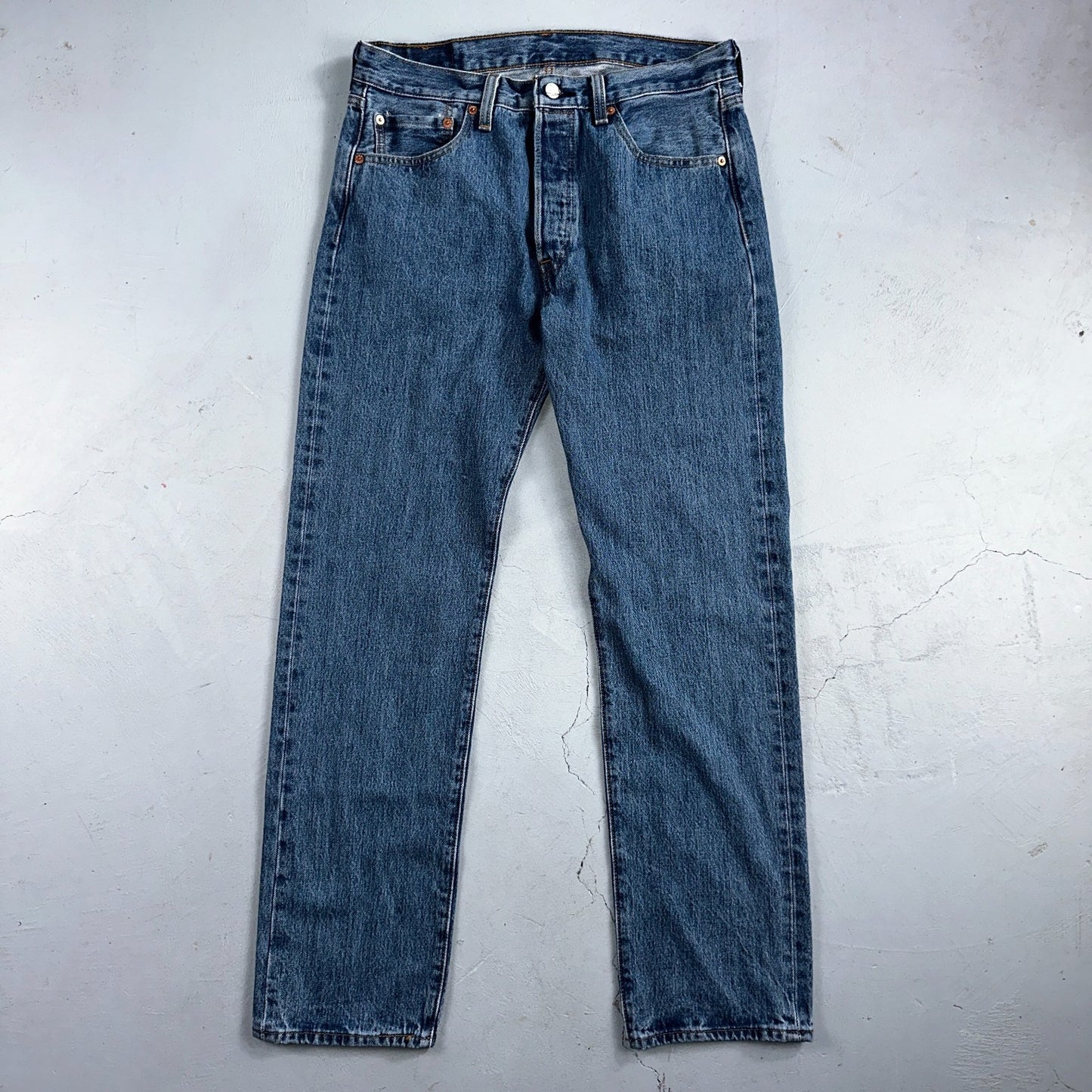 Levis 501 Vintage Y2K XX Straight Leg Jeans 32x32 Med Wash 2000s Act 32x31
