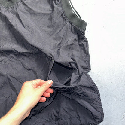 Nike VTG Windbreaker Vest Mens XL Black V-Neck Pockets Nylon Golf 90s 1990s