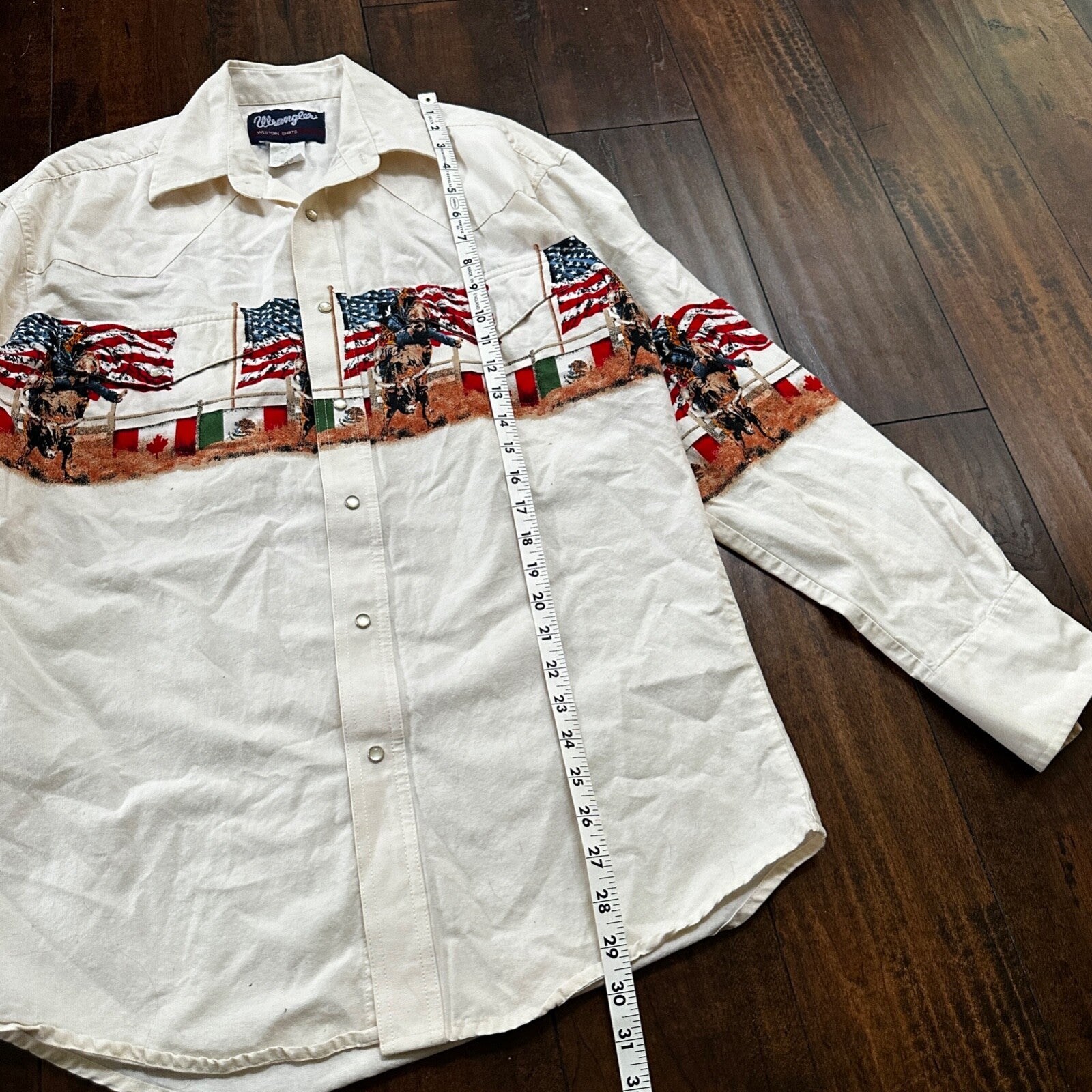 VTG Wrangler Men's Pearl Snap Western Rodeo Cowboy Ranch Shirt XL Flags USA RARE
