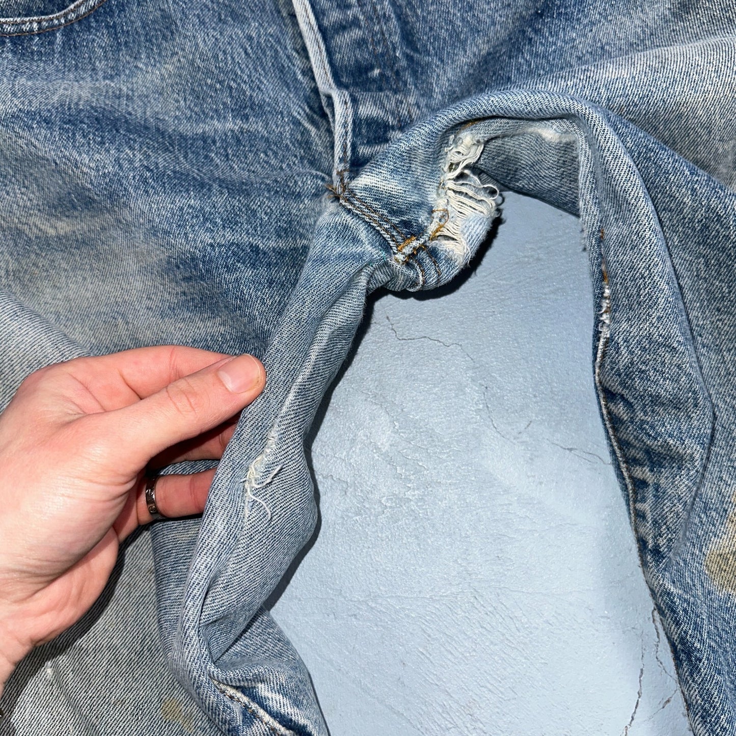 Levis 501 Vintage 80s USA XX Straight Leg Jeans Blue Light Wash Act 32x24 Capri