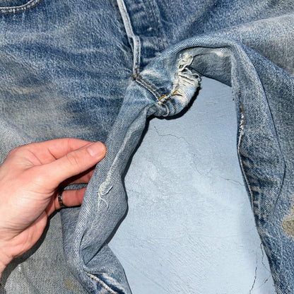 Levis 501 Vintage 80s USA XX Straight Leg Jeans Blue Light Wash Act 32x24 Capri