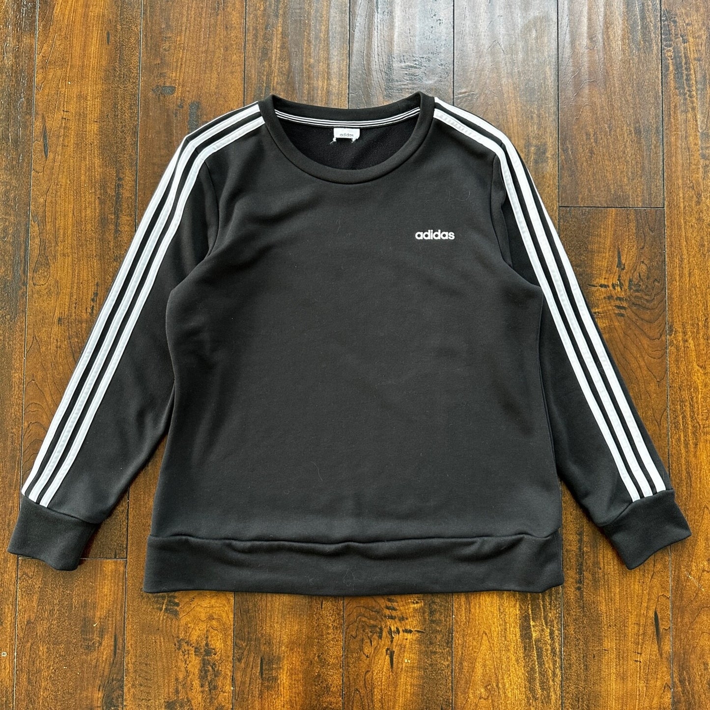Adidas Women's Black Pullover Sweatshirt Size Medium Stiped Sleeves