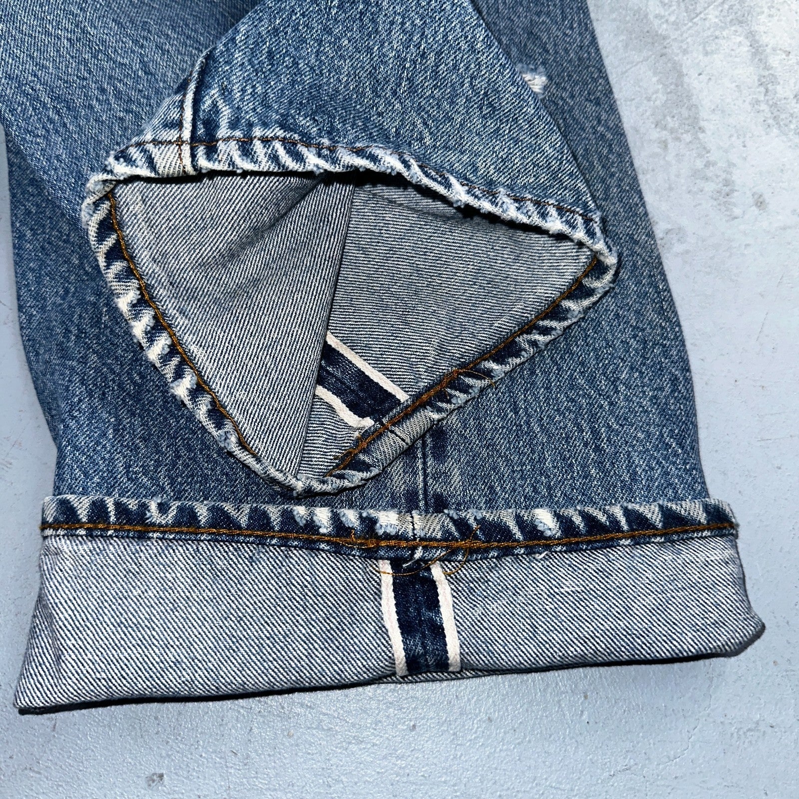 Levis 501 Vintage 80s Redline Selvedge USA XX Jeans Light Wash Worn Act 35x30