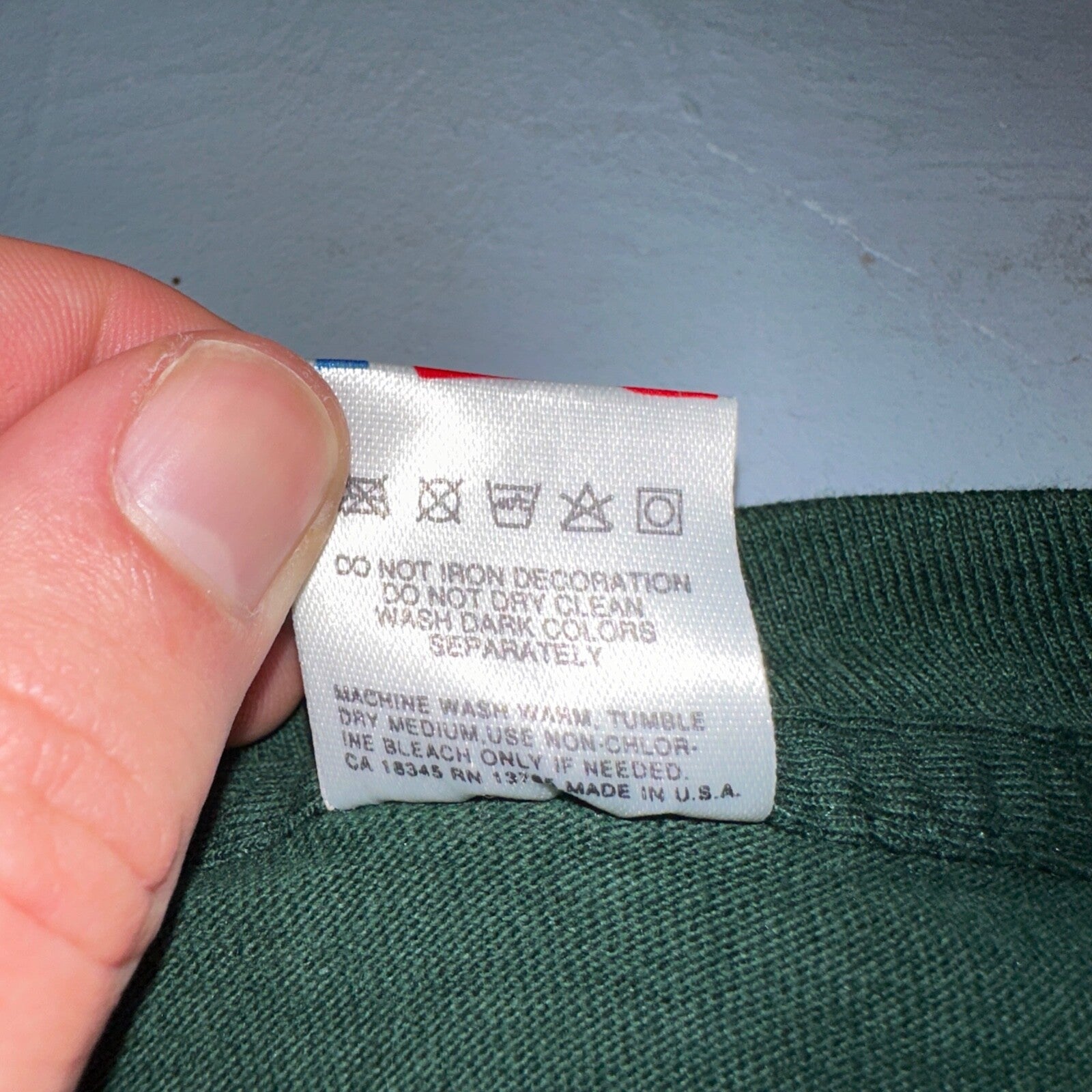 Fruit of the Loom USA Flag VTG T Shirt Redman Home Construction Large Green