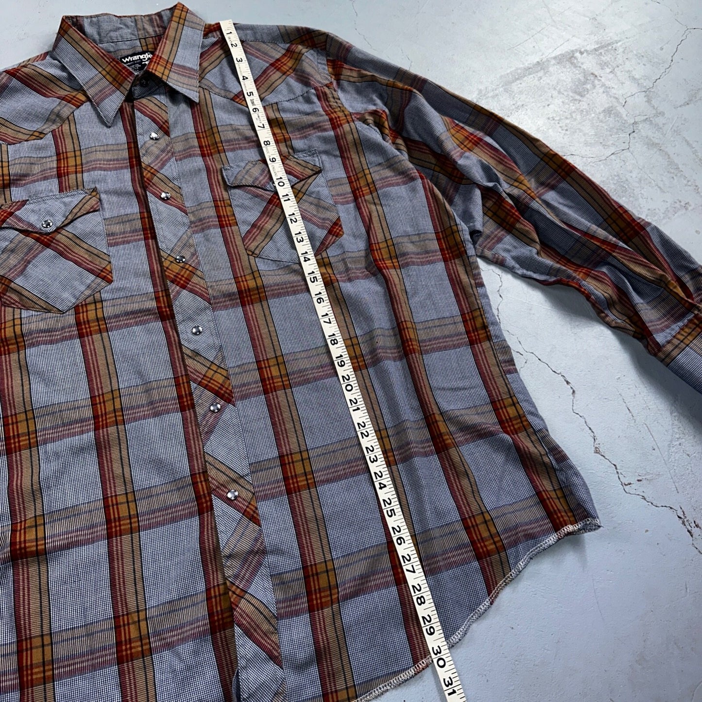 Wrangler VTG Shirt Mens 17.5x35 Plaid Cowboy Cut Pearl Snap Long Tail Rodeo