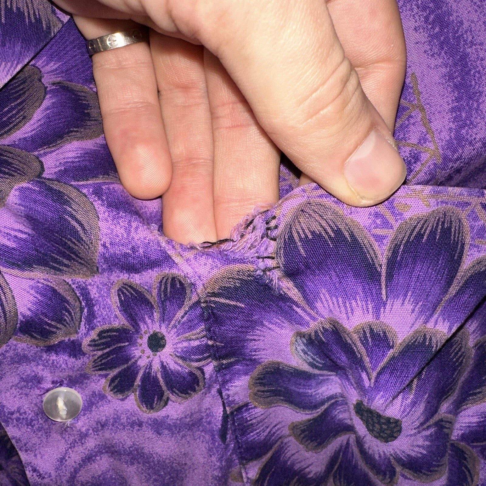 Vintage 50s Hawaiian Aloha Print Shirt Rockabilly Honolulu 60s Button USA Purple