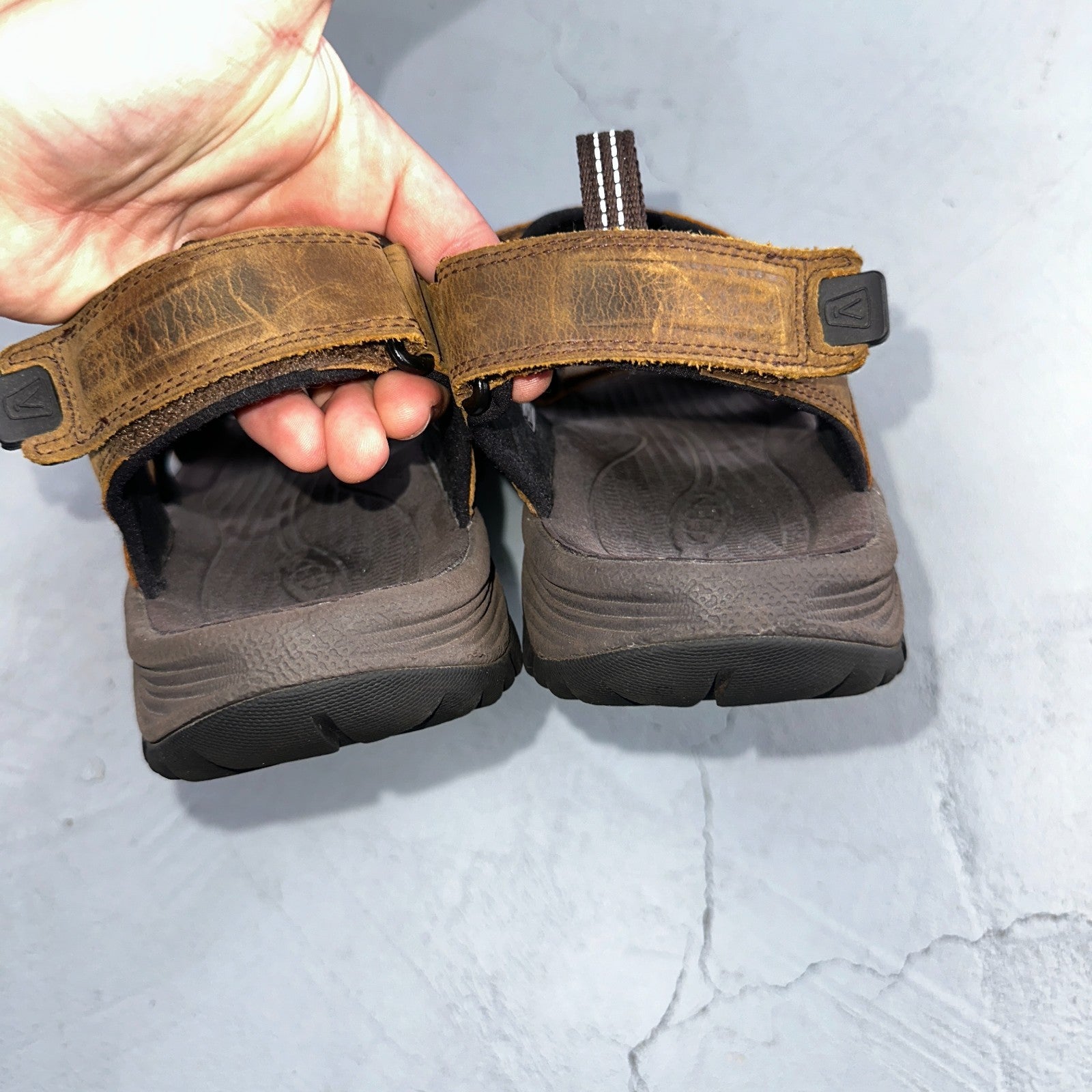 Keen US Mens Size 13 M Targhee III Open Toe Adjustable Waterproof Sandal Brown