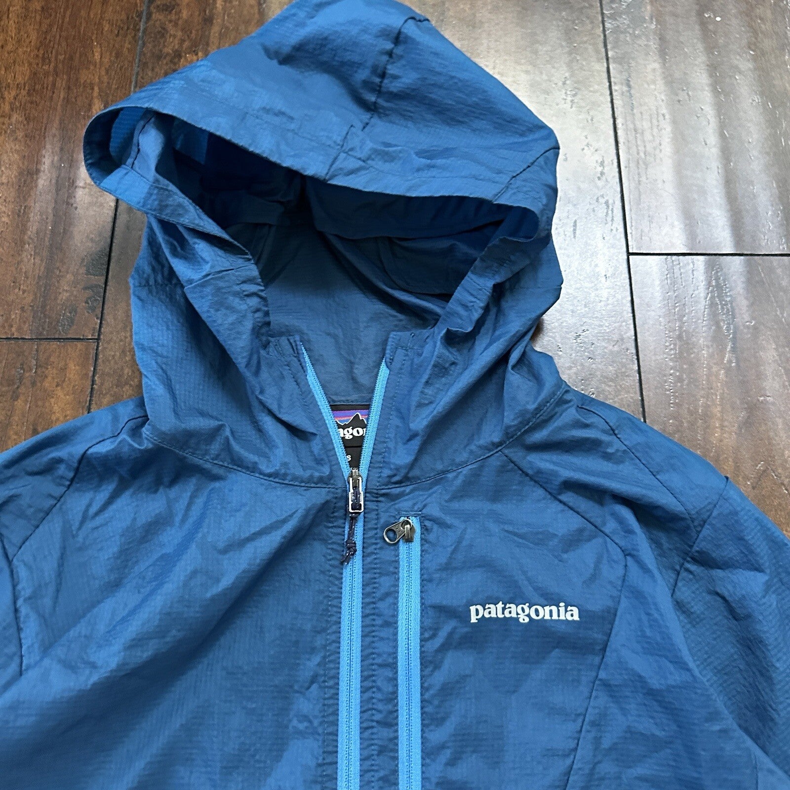 Patagonia Womens Blue Levitation Hoody Slim Fit in Size S